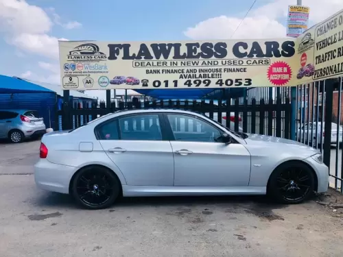 2010-BMW-3-Series-320i-Exclusive (4)