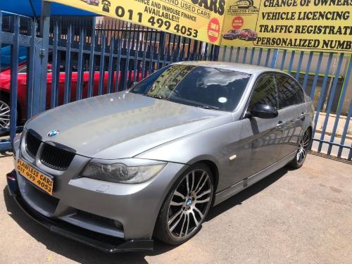 2011-BMW-3-Series-320i-Exclusive-Auto_2