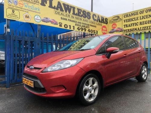 2011-Ford-Fiesta-16-Ambiente_0