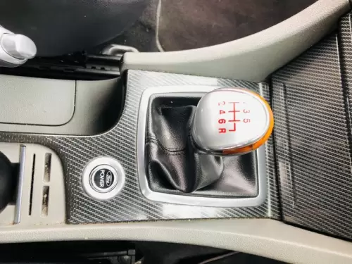 2011-Ford-Focus-25-ST-5-dr (15)