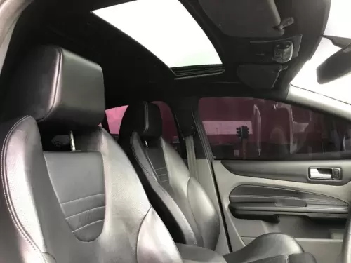 2011-Ford-Focus-25-ST-5-dr (17)