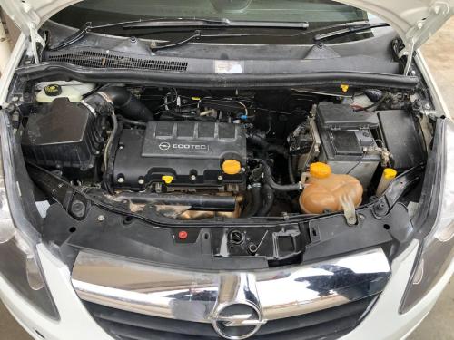 2011-Opel-Corsa-14-Enjoy-5-dr_11