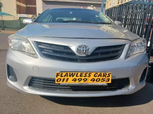 2012-Toyota-Corolla-16-Professional (9)