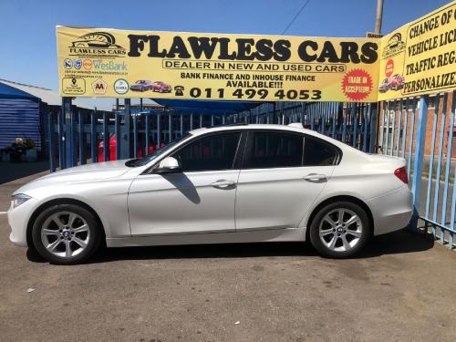 2015-BMW-3-Series-320i-Auto (3)