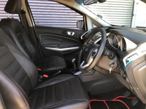 2015-Ford-EcoSport-10-EcoBoost-Titanium_12