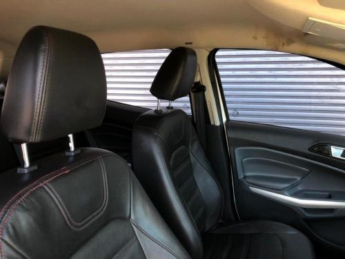 2015-Ford-EcoSport-10-EcoBoost-Titanium_7
