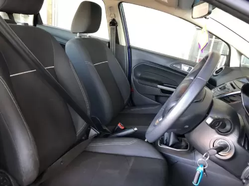 2015-Ford-Fiesta-10-EcoBoost-Trend-5-dr (15)