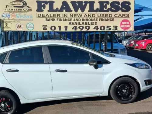2015-Ford-Fiesta-14-Trend-5-dr (21)