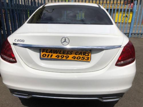 2015-Mercedes-Benz-C-Class-C-200-Auto_6