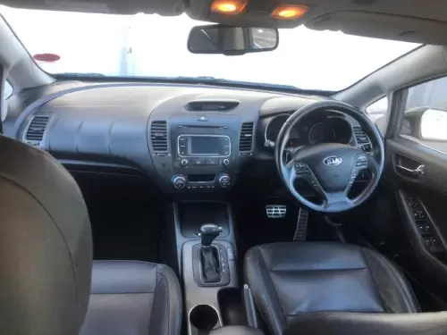 2016-Kia-Cerato-20-SX-Auto-5-dr (10)