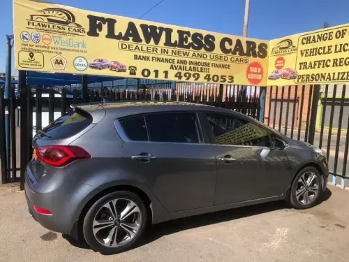 2016-Kia-Cerato-20-SX-Auto-5-dr (2)
