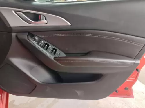 2017-Mazda-3-16-Dynamic-5-dr (13)
