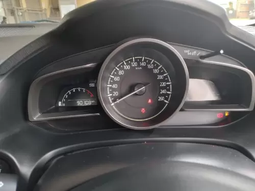 2017-Mazda-3-16-Dynamic-5-dr (18)